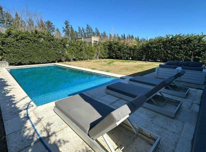 Casa · 175m² · 5 Ambientes · 1 Cochera