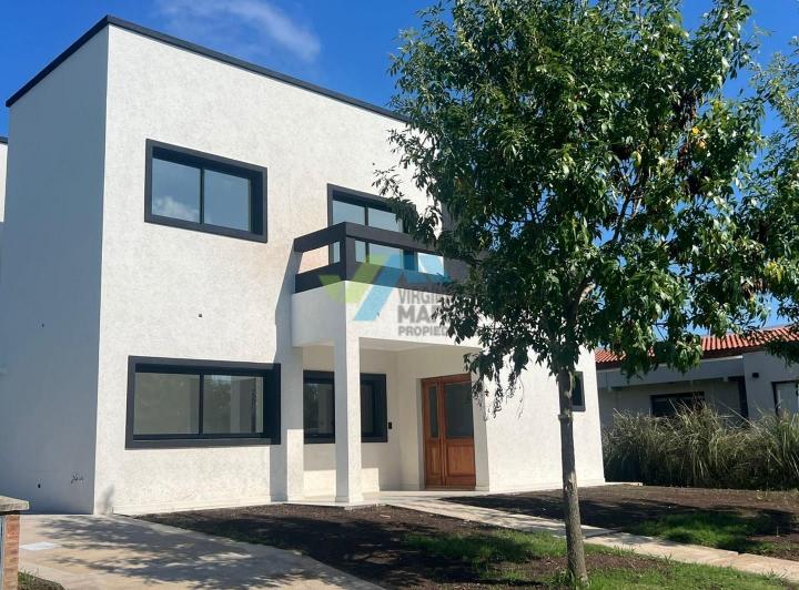Casa · 224m² · 6 Ambientes