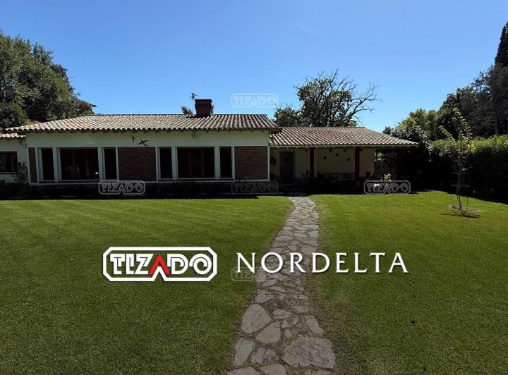 Casa · 384m² · 9 Ambientes · 10 Cocheras