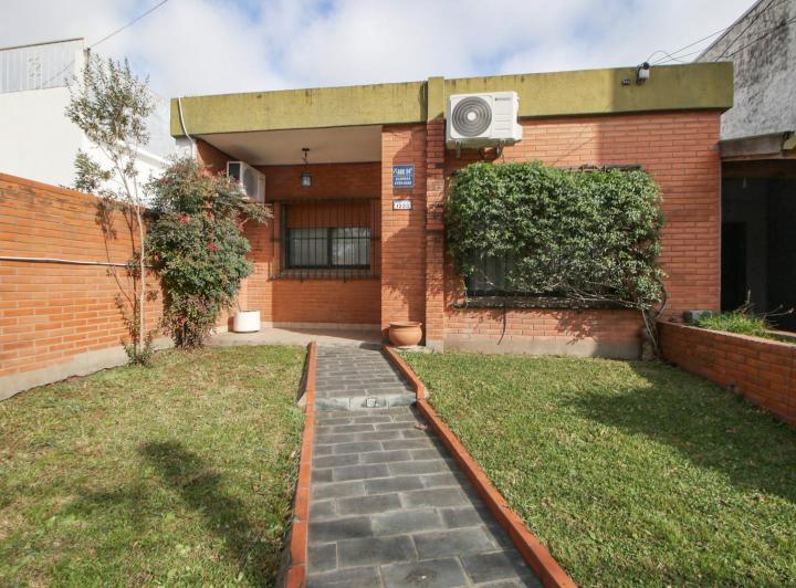 Casa · 148m² · 4 Ambientes · 2 Cocheras