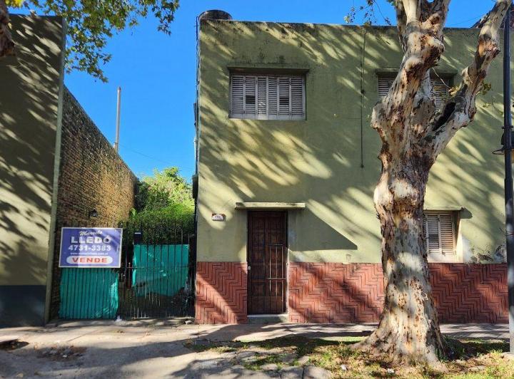 Casa · 200m² · 5 Ambientes