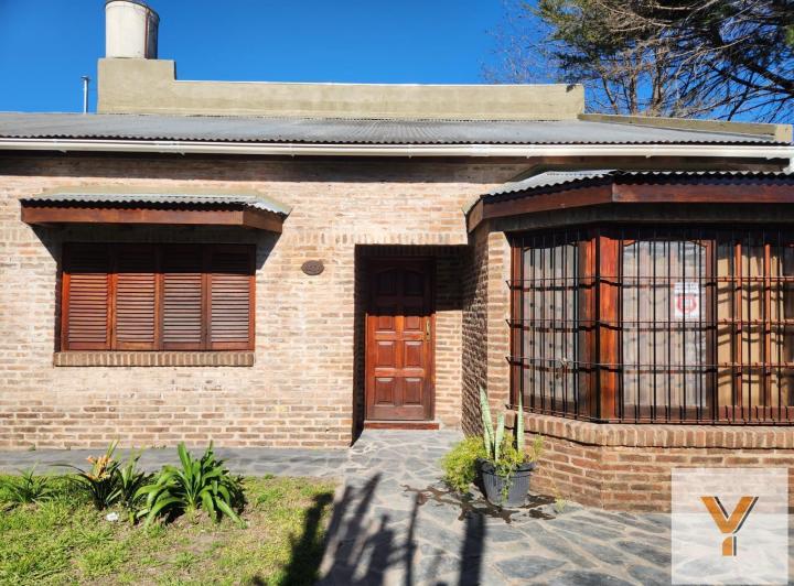 Casa · 200m² · 5 Ambientes