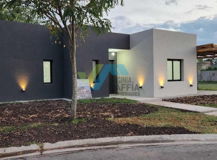 Casa · 153m² · 5 Ambientes · 1 Cochera