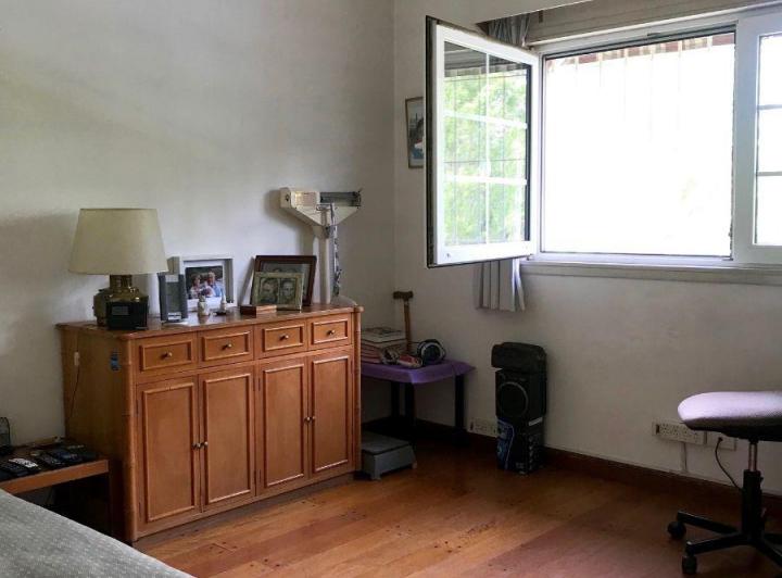 Casa · 220m² · 6 Ambientes · 1 Cochera