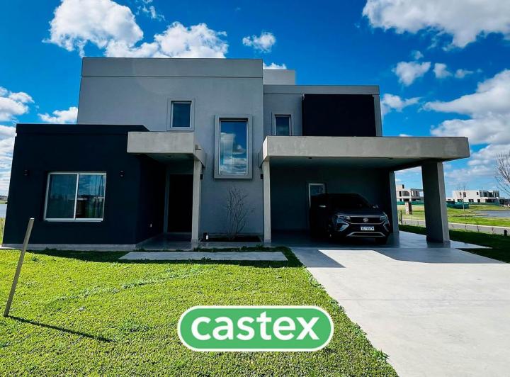 Casa · 195m² · 5 Ambientes · 4 Cocheras