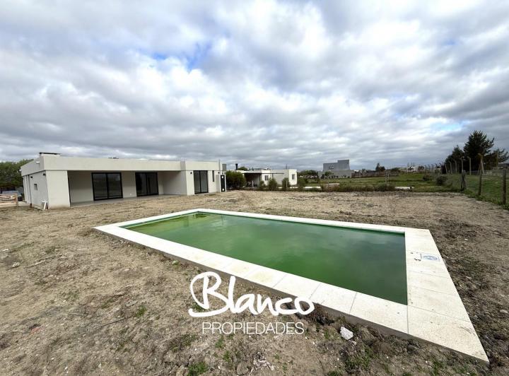 Casa · 155m² · 5 Ambientes · 1 Cochera