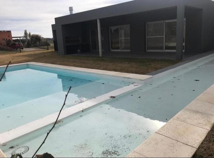 Casa · 245m² · 5 Ambientes · 1 Cochera