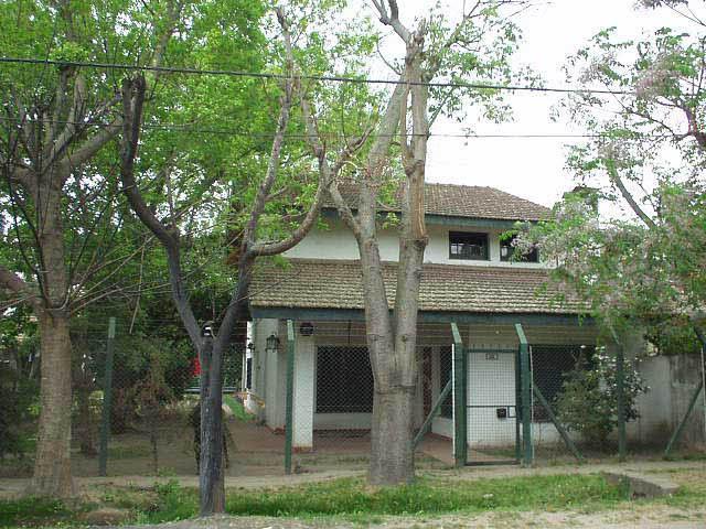 Casa · 200m² · 5 Ambientes