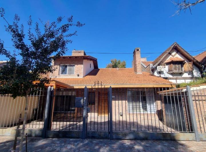 Casa · 269m² · 5 Ambientes · 1 Cochera