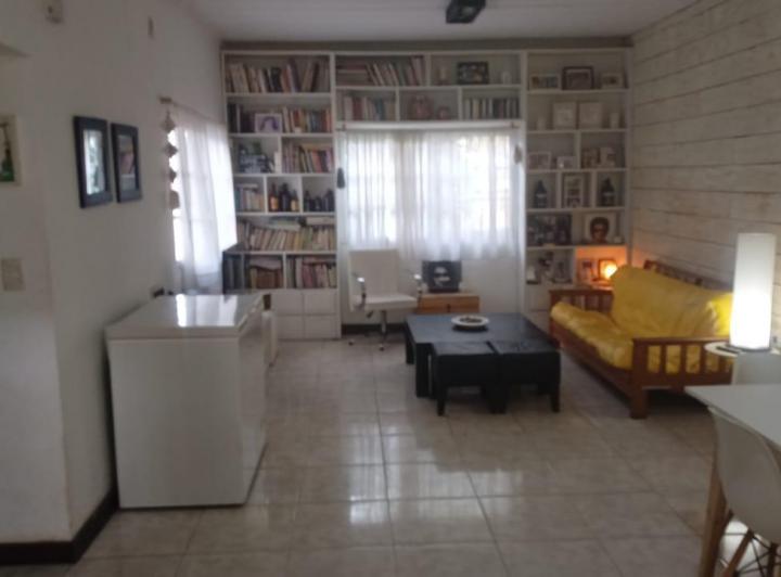Casa · 270m² · 5 Ambientes · 1 Cochera