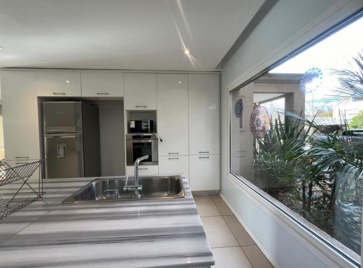 Casa · 300m² · 5 Ambientes