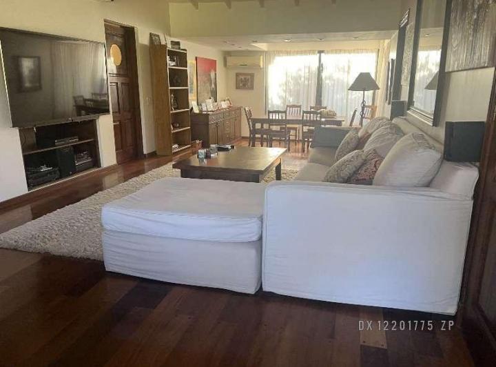 Casa · 600m² · 6 Ambientes