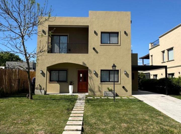 Casa · 239m² · 5 Ambientes