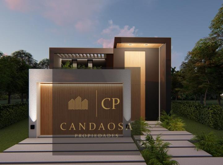 Casa · 221m² · 5 Ambientes · 4 Cocheras