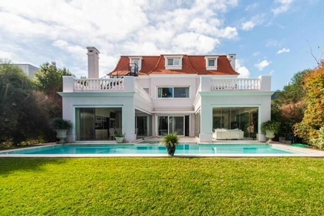 Casa · 520m² · 8 Ambientes