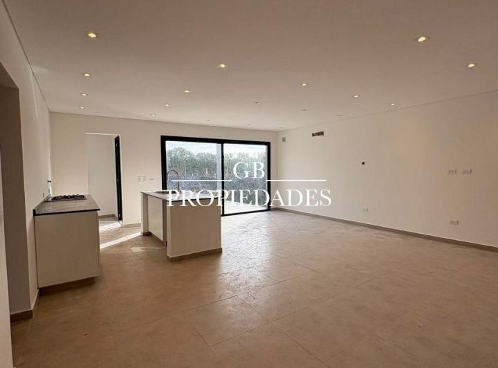 Casa · 190m² · 5 Ambientes · 3 Cocheras