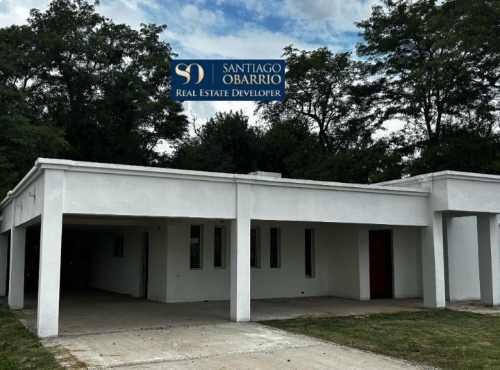 Casa · 200m² · 5 Ambientes · 2 Cocheras