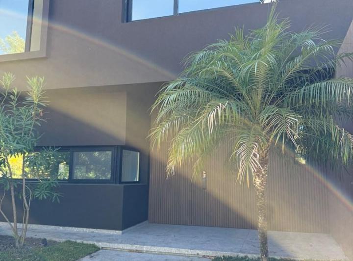 Casa · 666m² · 8 Ambientes