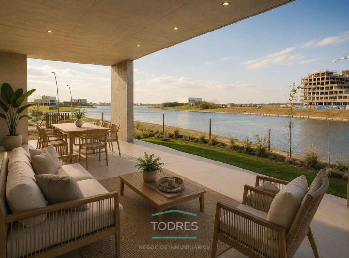 Casa · 346m² · 8 Ambientes · 1 Cochera