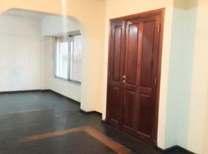 Casa · 193m² · 5 Ambientes · 1 Cochera