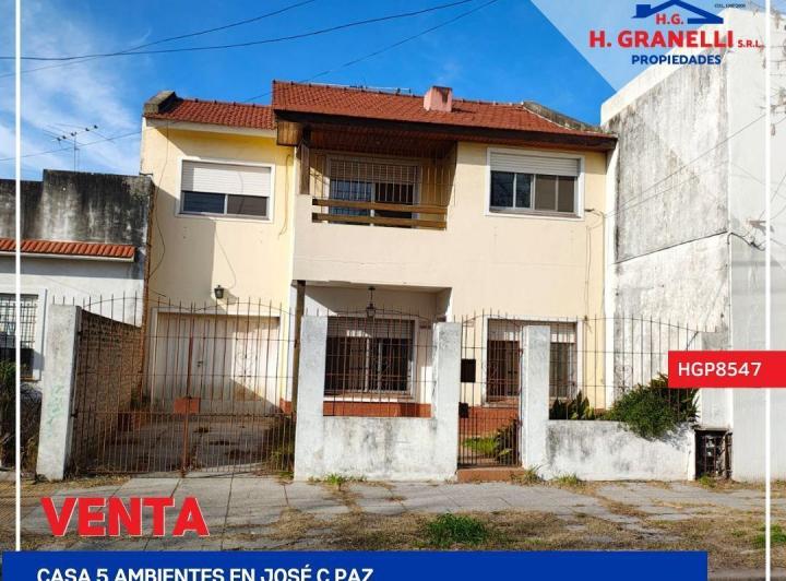 Casa · 130m² · 5 Ambientes · 1 Cochera