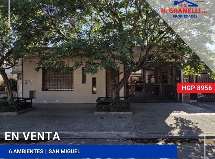 Casa · 135m² · 6 Ambientes · 2 Cocheras