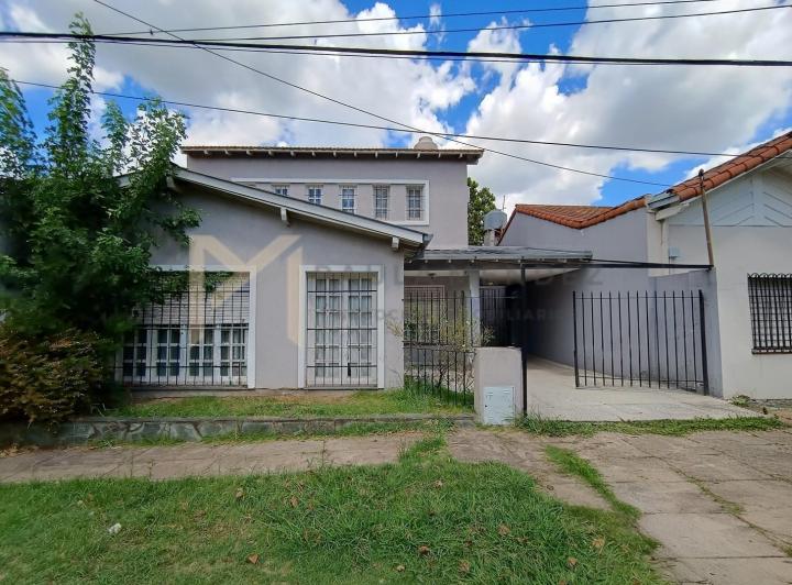 Casa · 180m² · 6 Ambientes
