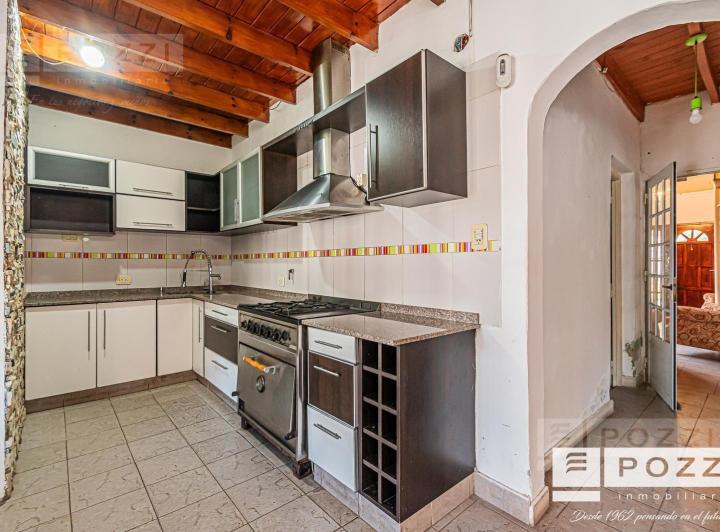 Casa · 132m² · 7 Ambientes · 1 Cochera