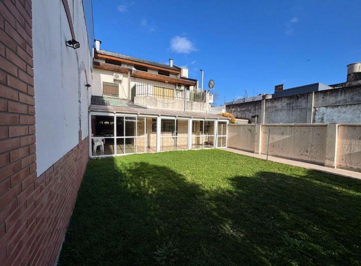 Casa · 189m² · 5 Ambientes · 3 Cocheras