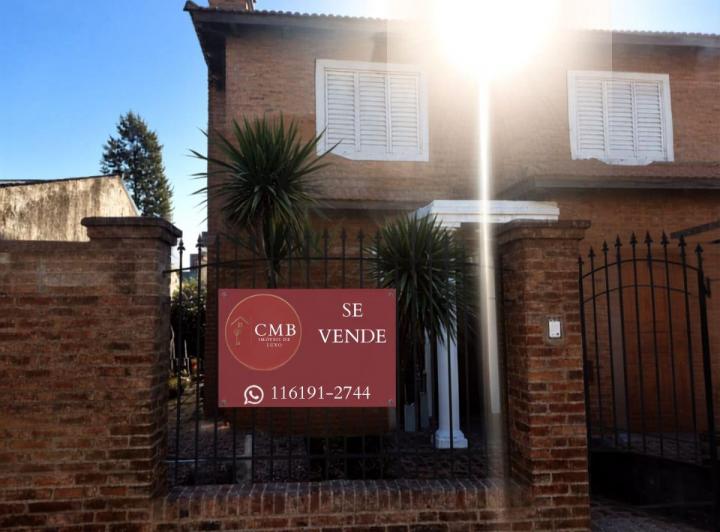 Casa · 130m² · 7 Ambientes · 1 Cochera