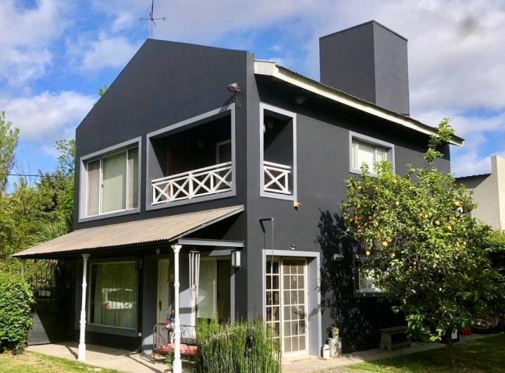 Casa · 155m² · 6 Ambientes
