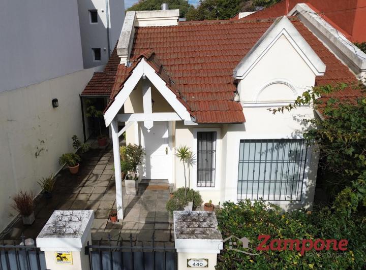 Casa · 161m² · 5 Ambientes · 1 Cochera