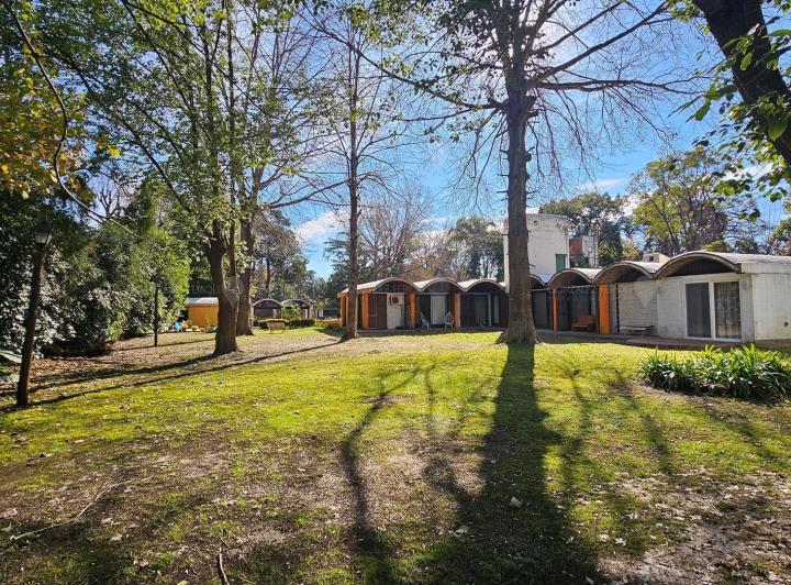 Casa · 250m² · 7 Ambientes · 2 Cocheras