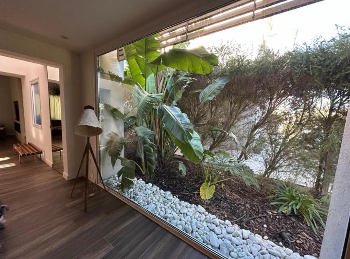 Casa · 252m² · 6 Ambientes · 3 Cocheras