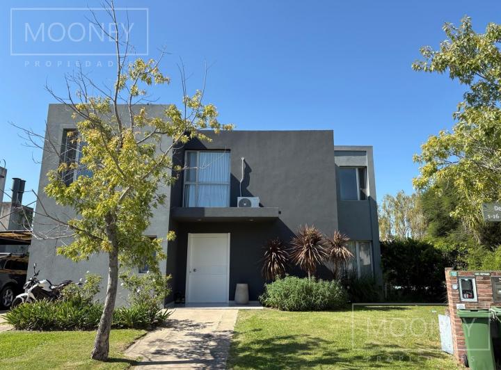 Casa · 250m² · 6 Ambientes