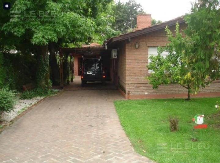 Casa · 154m² · 6 Ambientes · 3 Cocheras