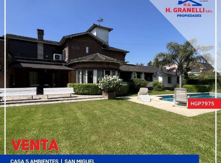 Casa · 422m² · 5 Ambientes · 2 Cocheras