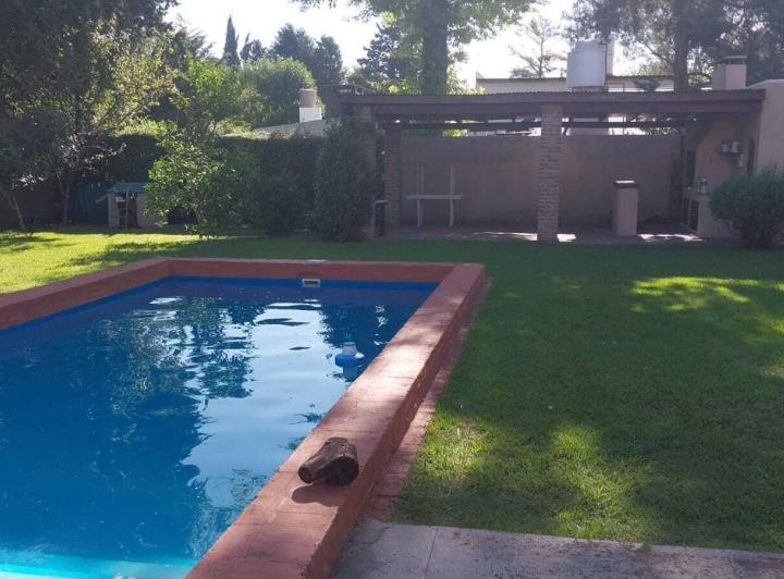 Casa · 140m² · 5 Ambientes