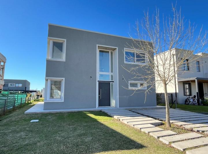 Casa · 196m² · 5 Ambientes