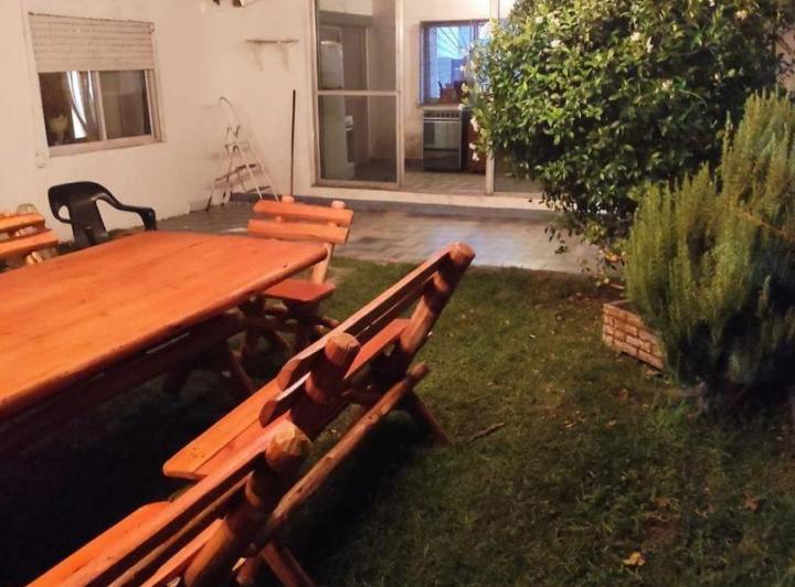 Casa · 387m² · 7 Ambientes · 3 Cocheras