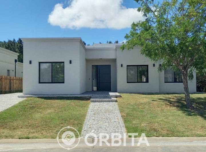 Casa · 182m² · 5 Ambientes