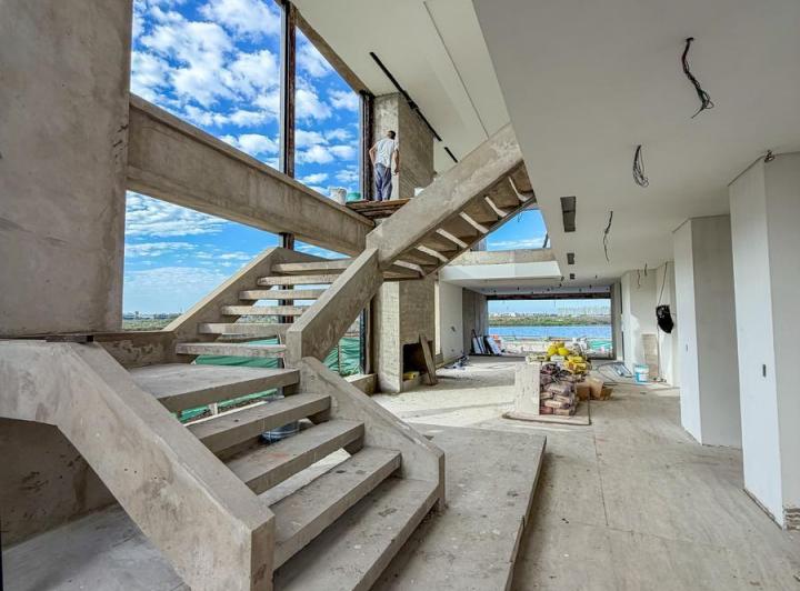 Casa · 1112m² · 6 Ambientes