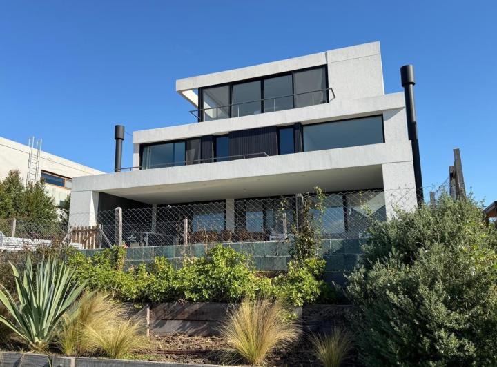 Casa · 350m² · 5 Ambientes