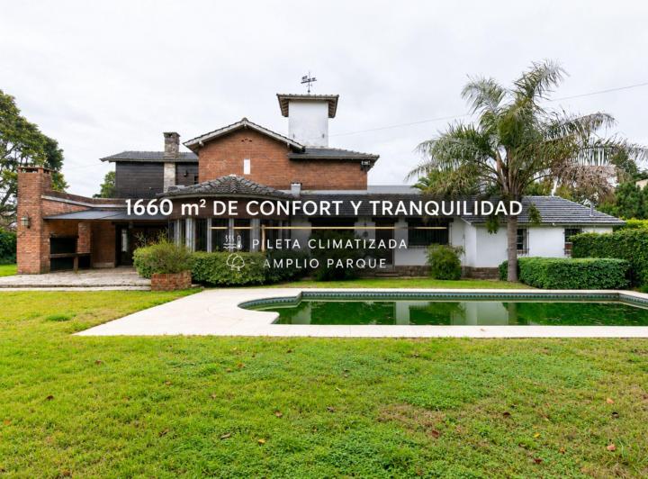 Casa · 420m² · 5 Ambientes · 2 Cocheras