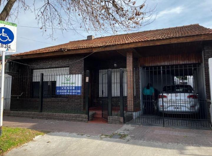 Casa · 185m² · 5 Ambientes · 1 Cochera