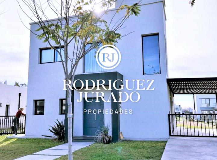 Casa · 150m² · 5 Ambientes