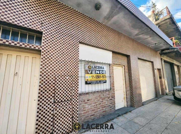Casa · 160m² · 5 Ambientes · 2 Cocheras