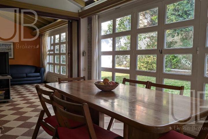 Casa · 310m² · 5 Ambientes