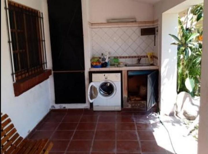 Casa · 250m² · 6 Ambientes · 1 Cochera