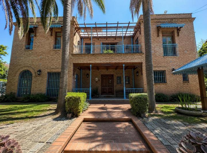 Casa · 409m² · 6 Ambientes